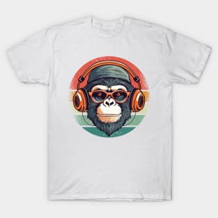 Chimp with Headphone - For Musicians and Zoologists T-Shirt